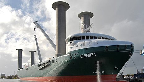 Sandermarine: Remote control and visualisation system for RoLo vessel Sandermarine: Remote control and visualisation system for RoLo vessel